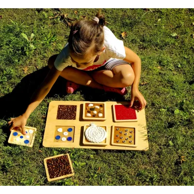 Ścieżka Sensoryczna dla Rączek i Nóżek + Zestaw 6 Paneli – Montessori